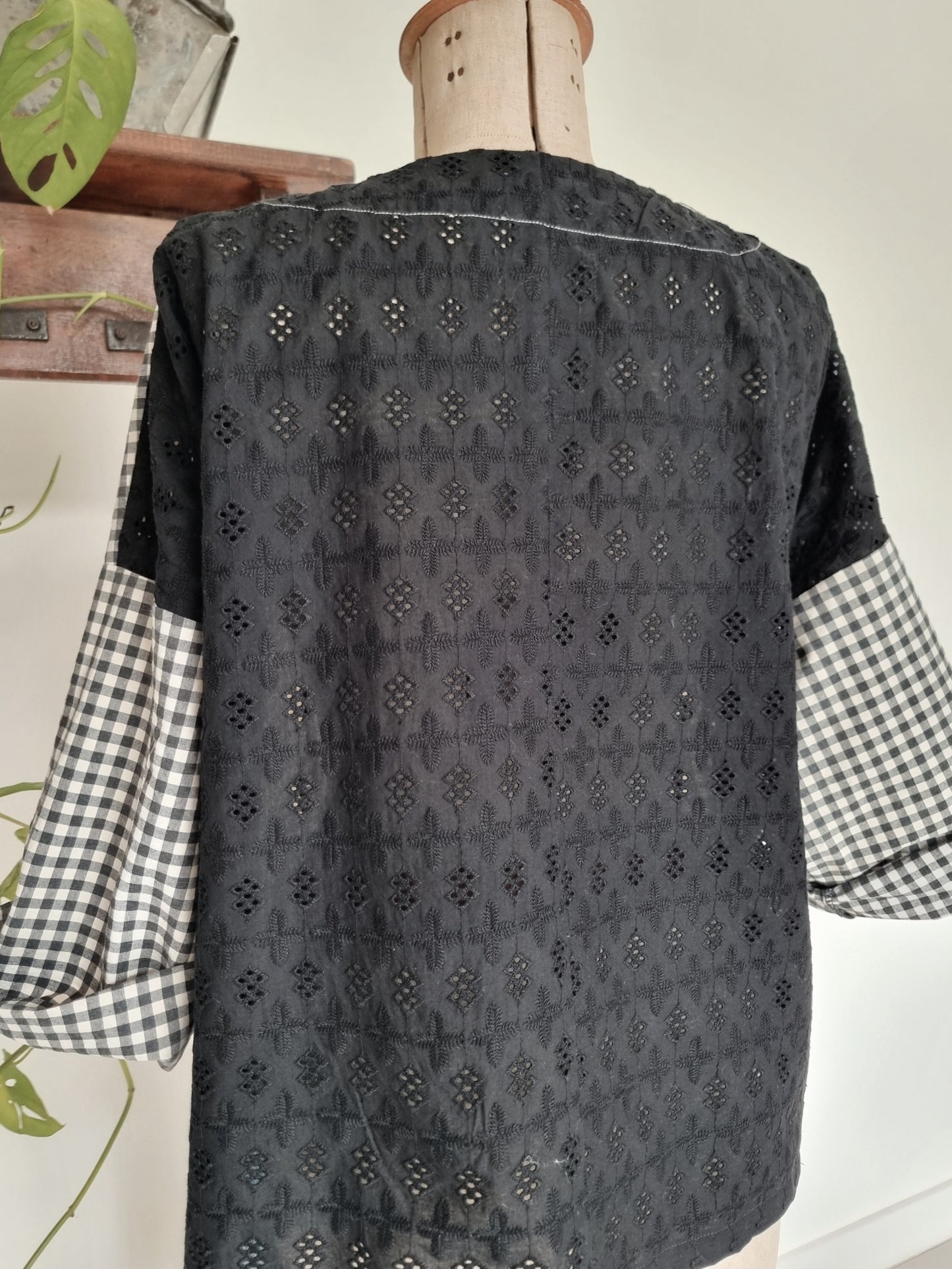 Tunique minimaliste noire