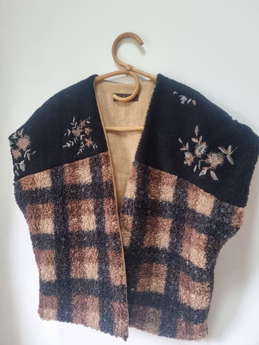 Veste sans manches carreaux noir et camel