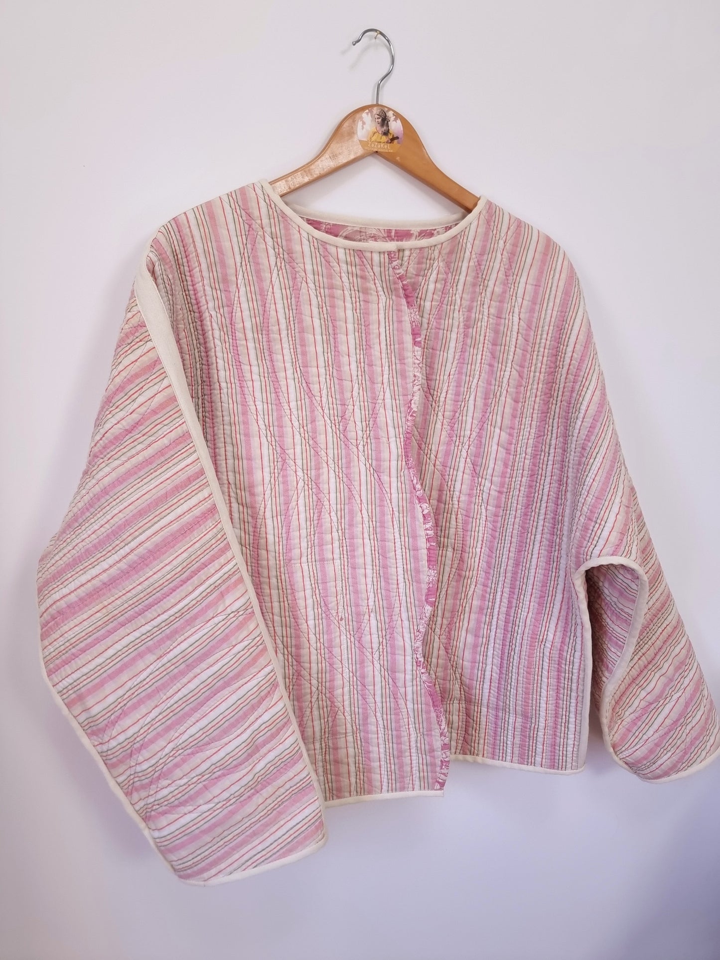 Veste matelassée boutis rouge rose