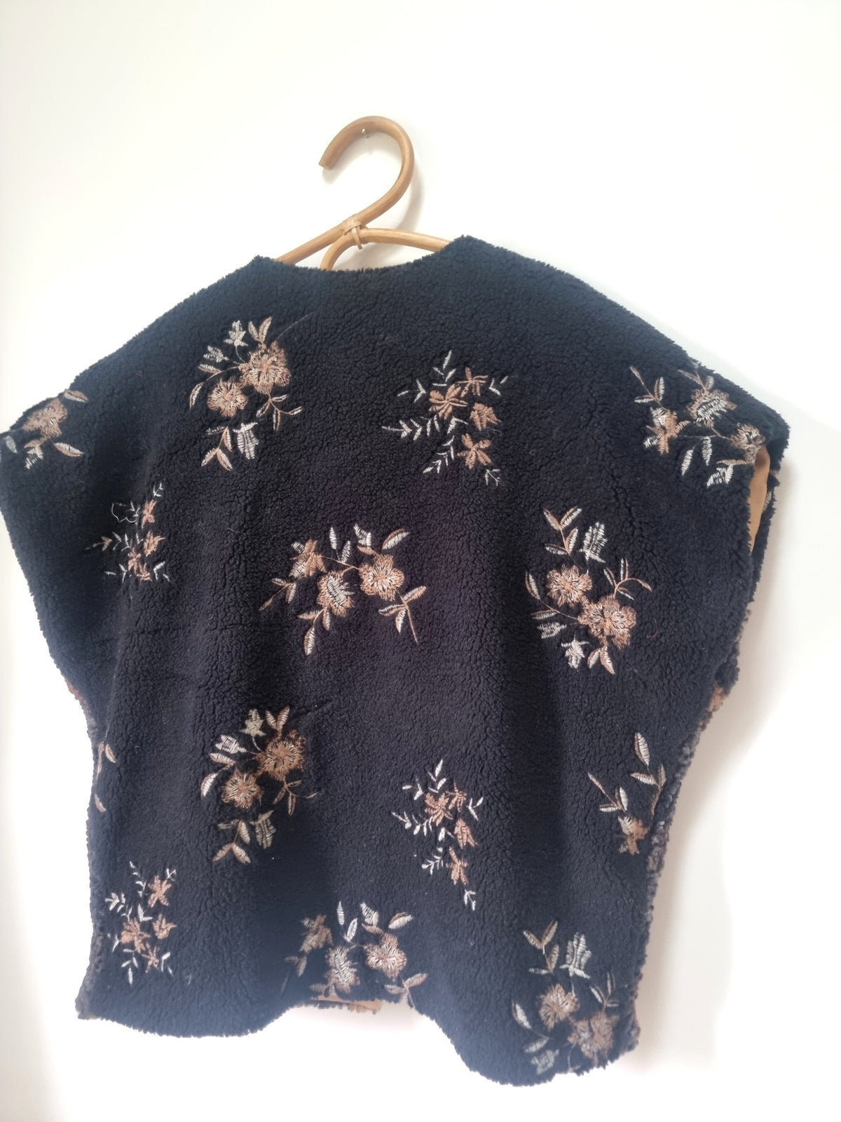 Veste sans manches carreaux noir et camel
