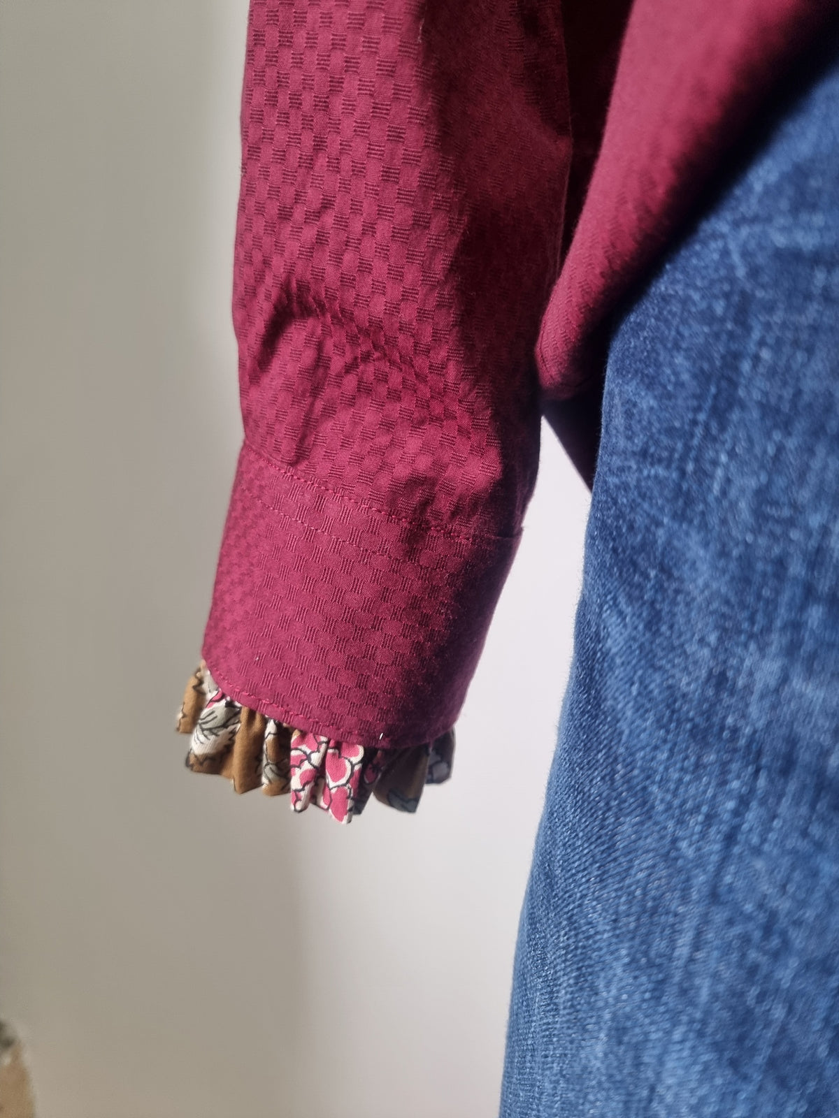 Chemise upcyclée bordeaux