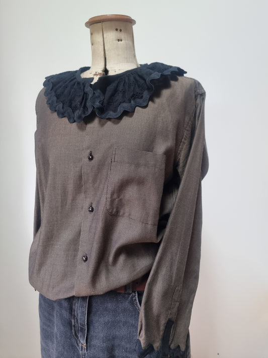 Chemise upcyclée brunette colerette