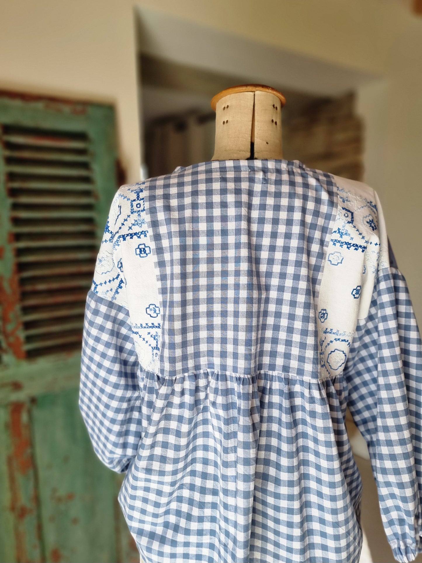 Tunique Erell bleu brodée