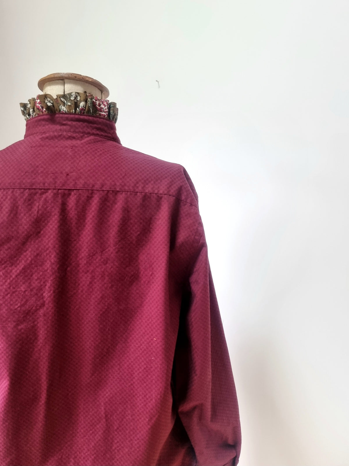 Chemise upcyclée bordeaux