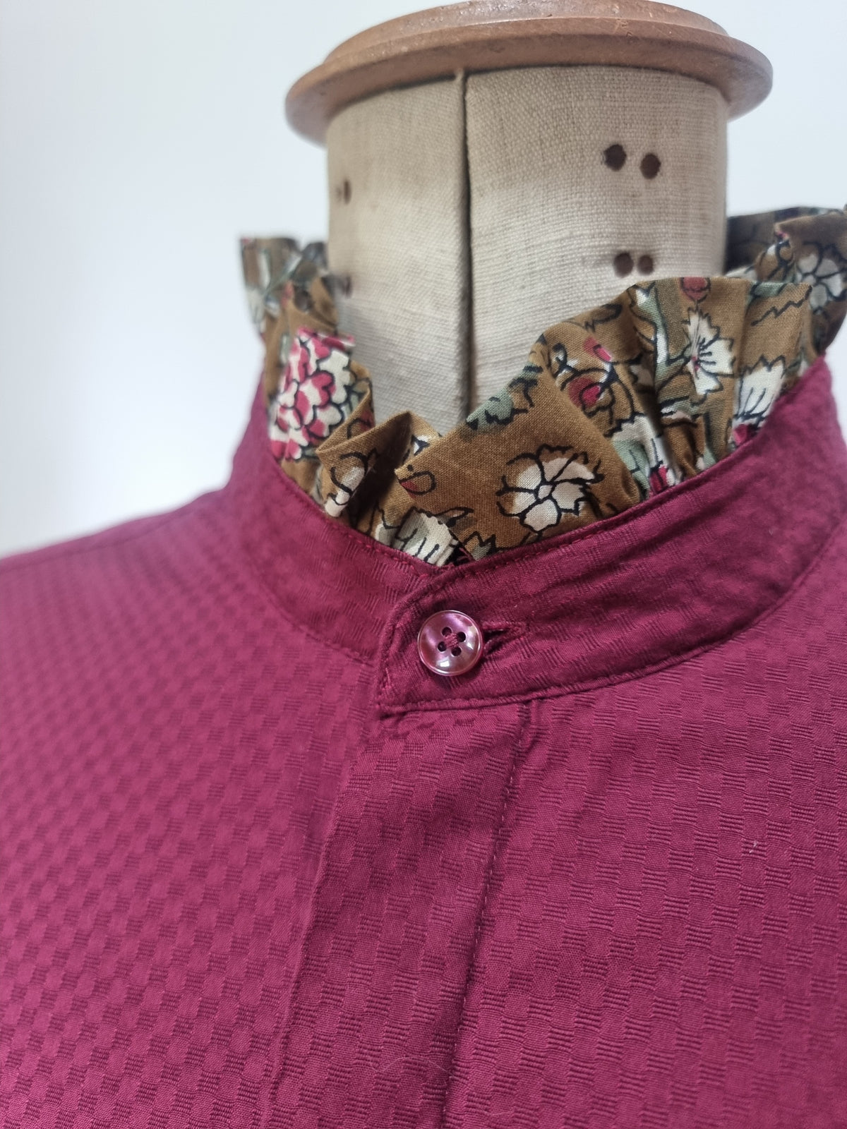 Chemise upcyclée bordeaux