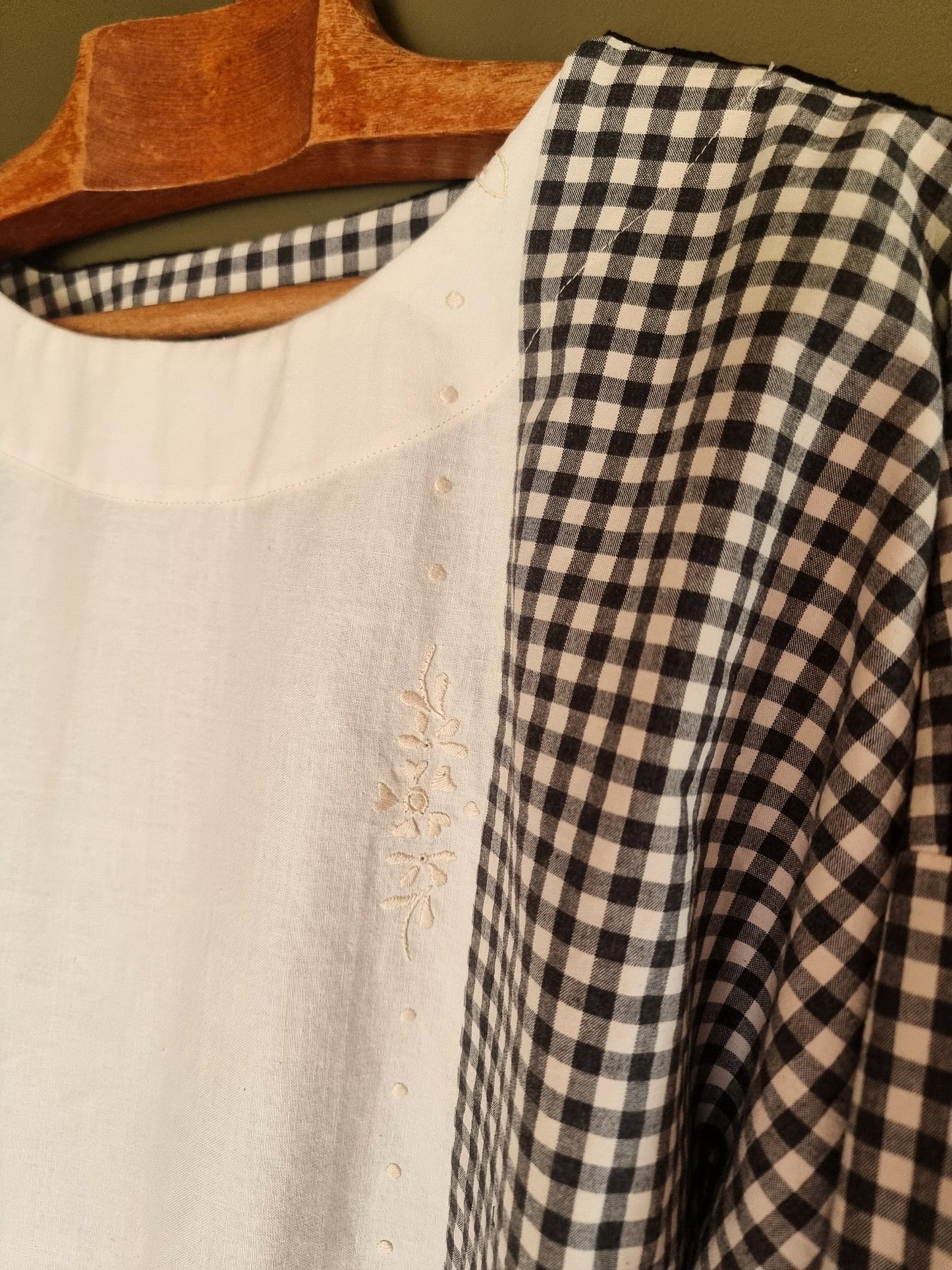 Tunique minimaliste noire