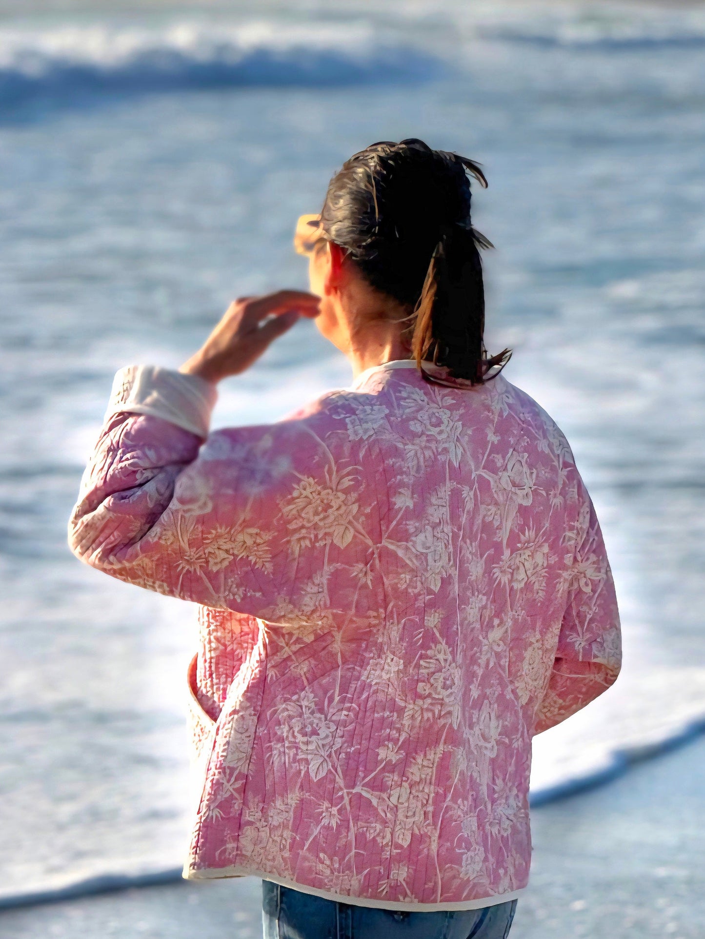 Veste matelassée boutis rouge rose
