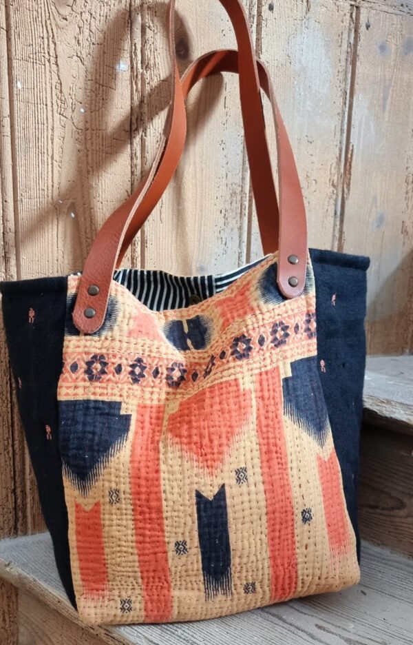 sac kantha orange et noir - Image 2