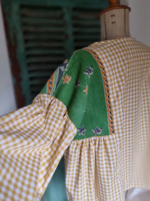 blouse patchwork vichy jaune et kantha recyclé vert