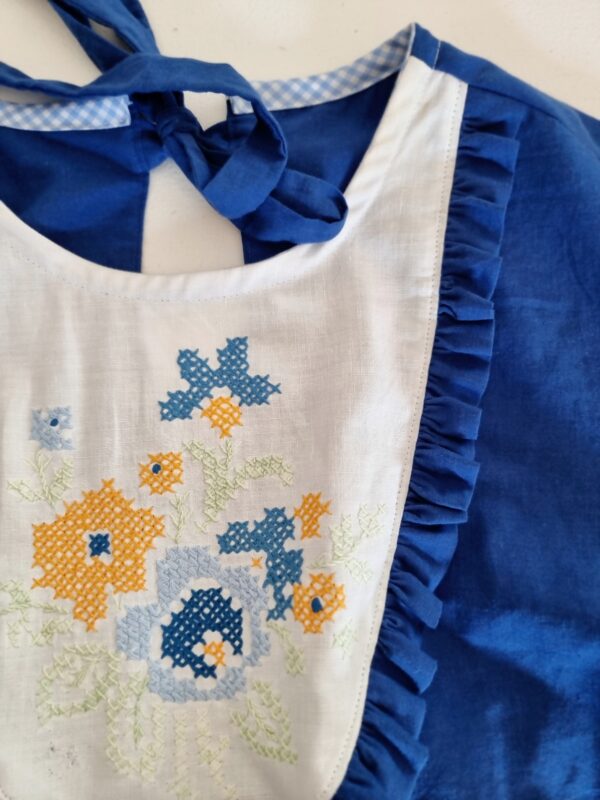 Blouse OURAL bleu broderies anciennes