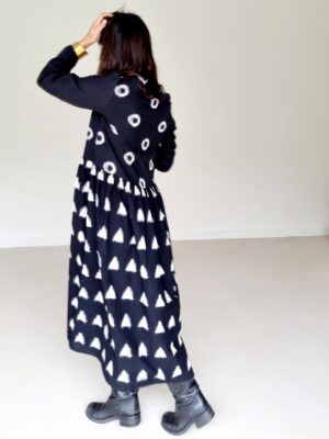 Robe longue en ikat noir et blanc